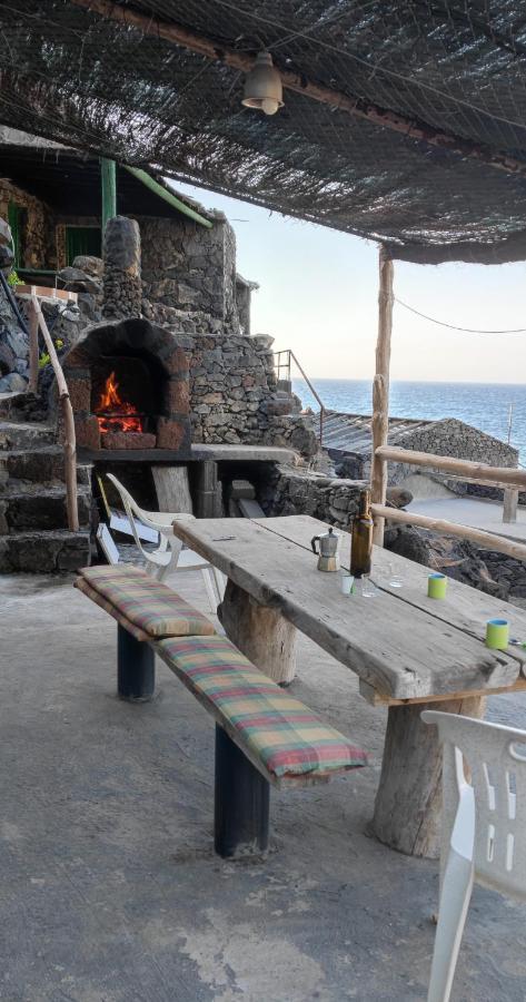 Casita Pajero En El Pozo De Las Calcosas, El Hierro Exterior photo