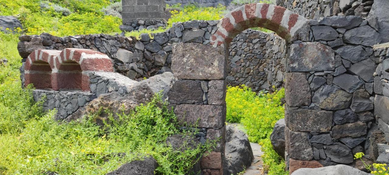 Casita Pajero En El Pozo De Las Calcosas, El Hierro Exterior photo